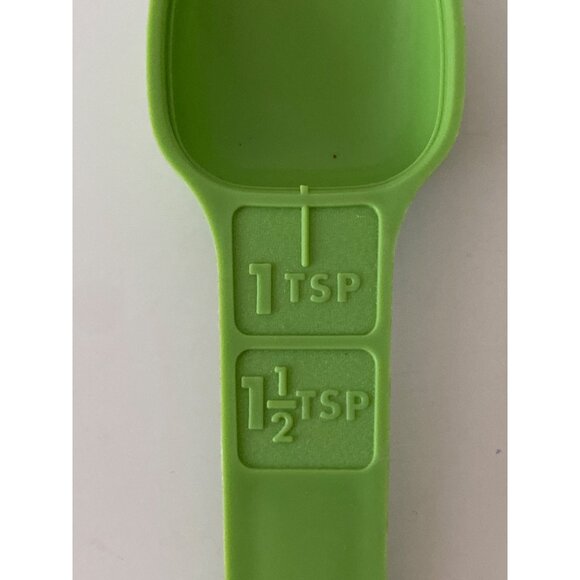 Tupperware Stacking Cookie Cutters Measuring Spoons Lot of 10 vintage - Picture 7 of 16